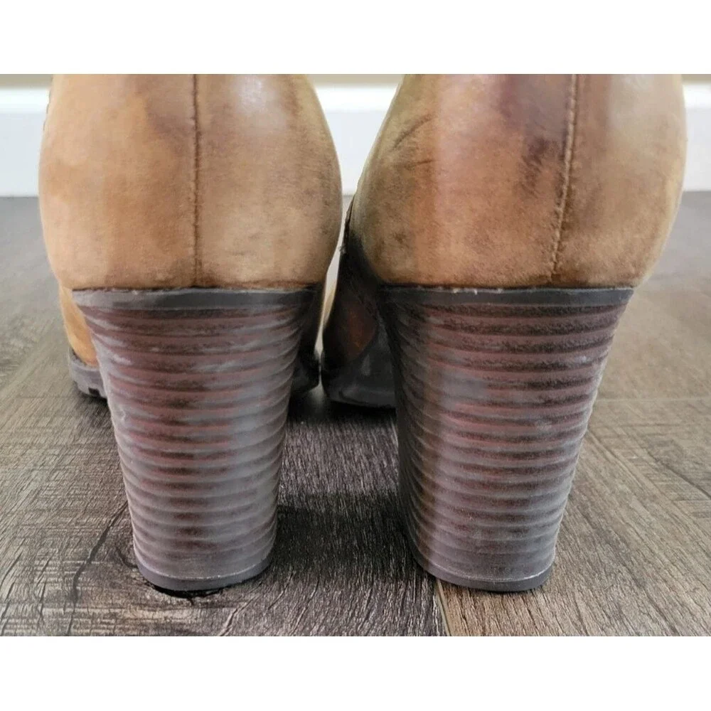 Clarks Ultimate Comfort Collection Leather Booties Size 9.5 M